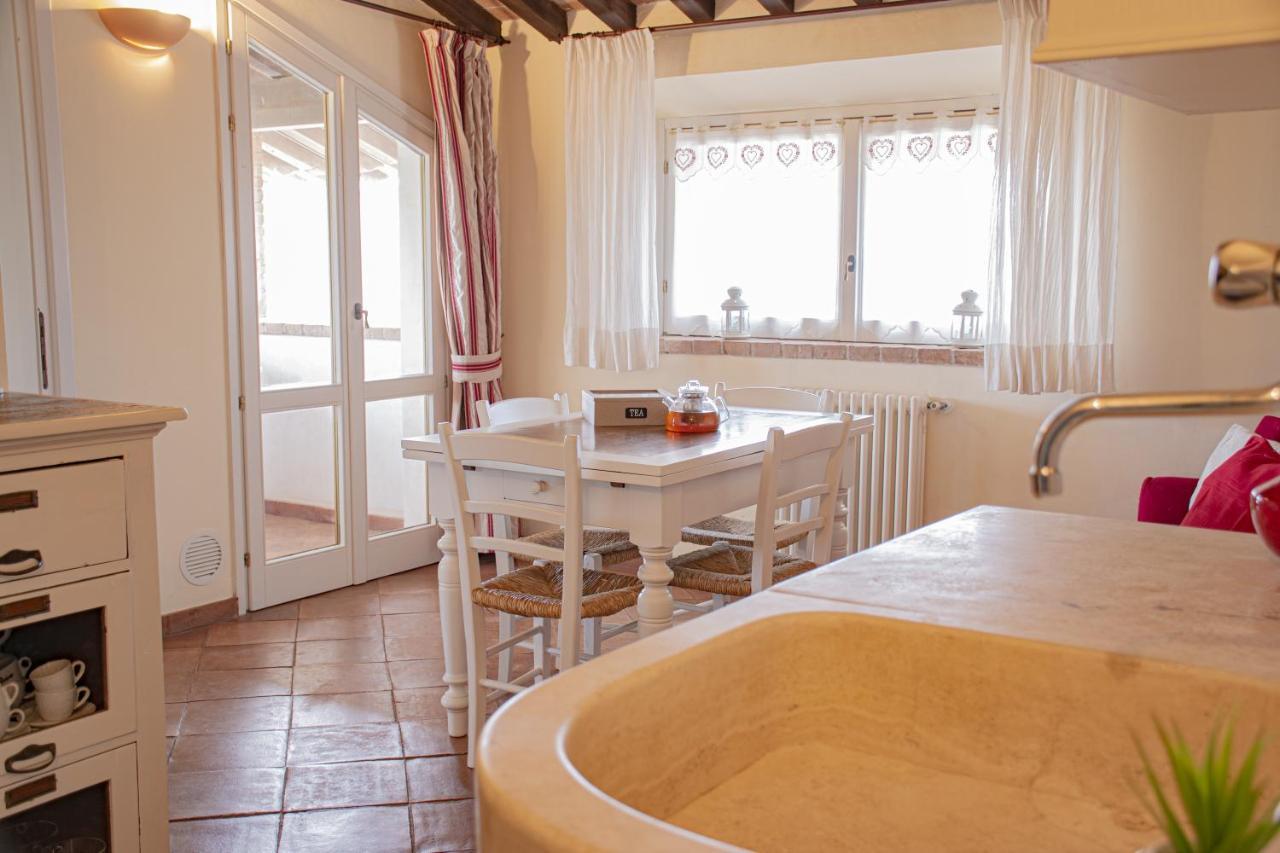 Casa Myconis 68Mq A Due Passi Dal Mare Di San Vincenzo Apartment Bagian luar foto